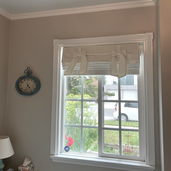 PB Kids Evelyn Bow Valance - Picture 4 of 4